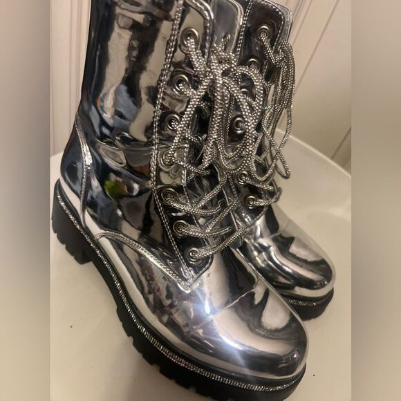 Mata Womens Fashion Metallic Shiny Metal Chain Lace Up Combat Ankle Boots 5.5 - Picture 8 of 16